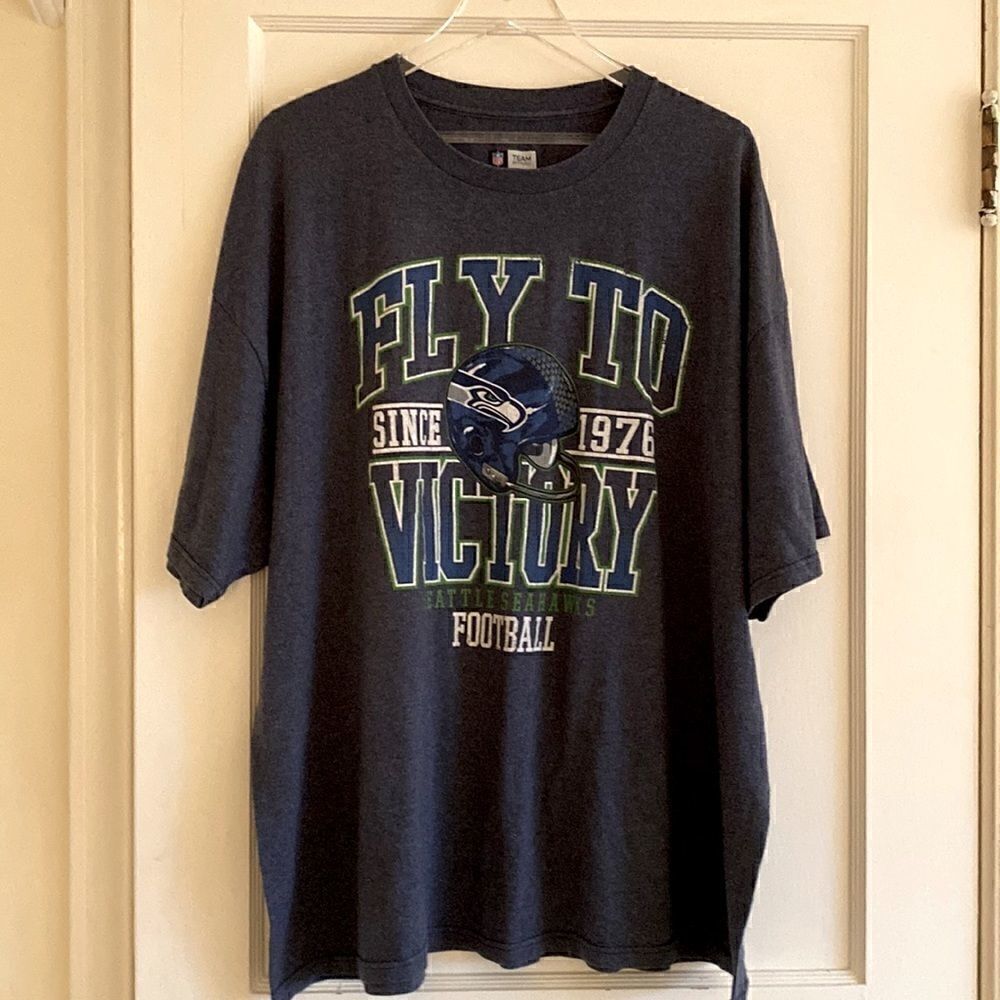 Seattle Seahawks Football Fly To Victory Blue T -Shirt Size 3XL